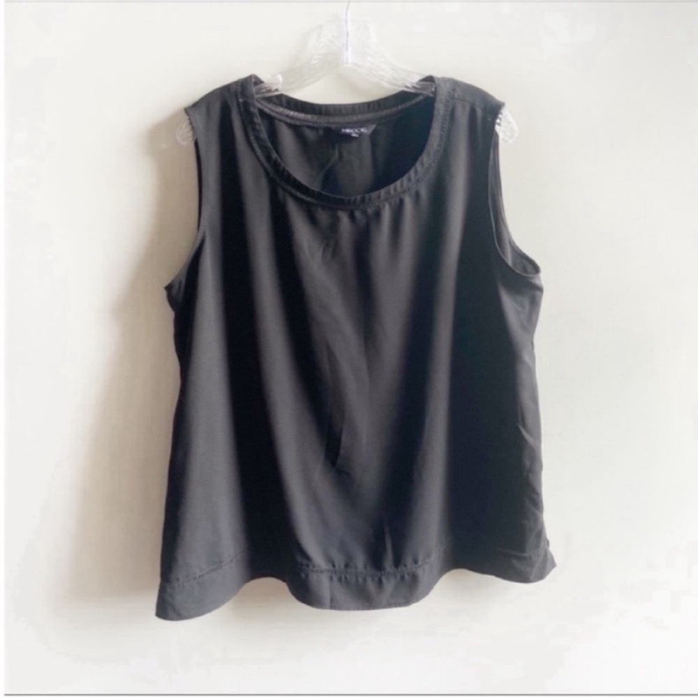 Misook shell tank top black crochet sleeveless